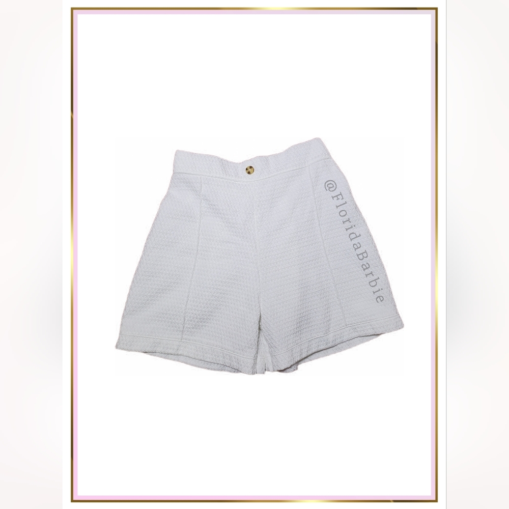 Textured High-Waist Women’s Pintuck White 100% Cotton Casual Shorts
